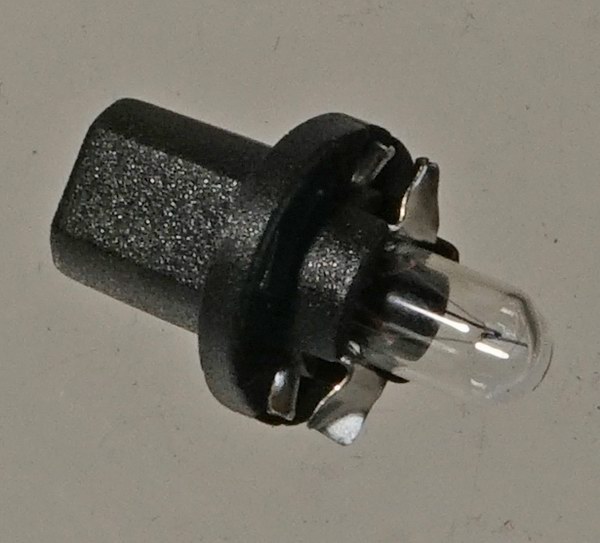 Bulb  12V Plastic Socket   instrument
