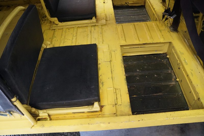 Rare Civilian Haflinger 4 Seats 4 Doors
Collector  ..