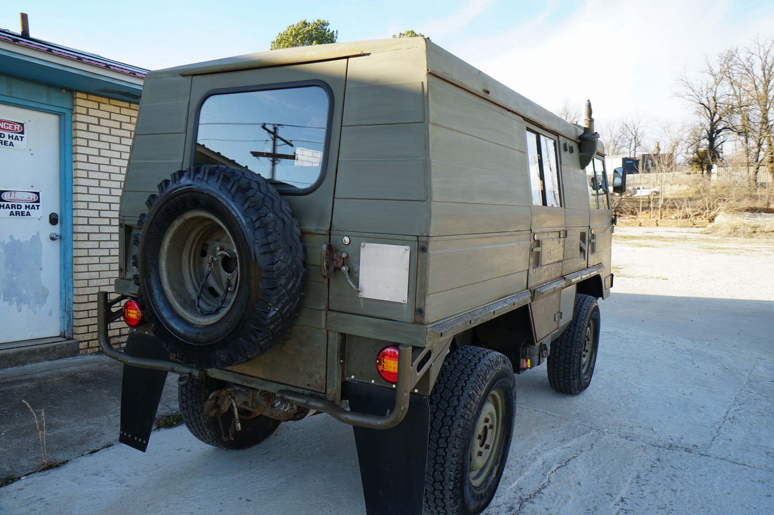 Original Swiss Army Radio Truck Pinzgauer.  Good m ..