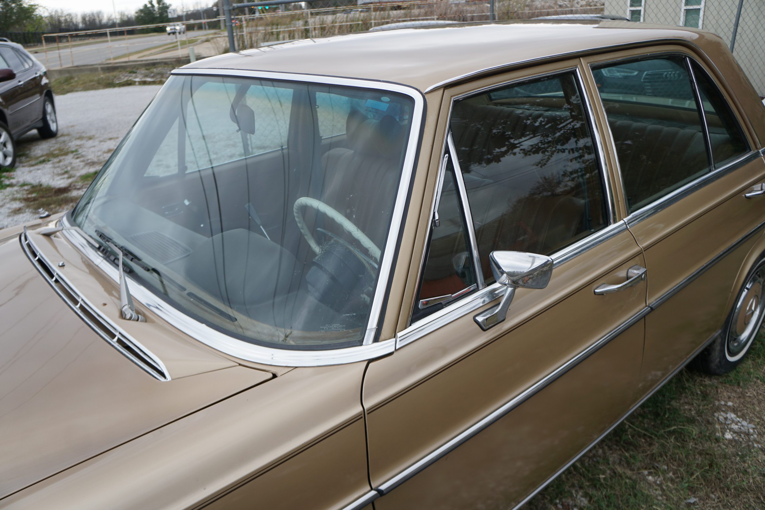 Mercedes 280SE   Starts and Drives 
All Original, ..