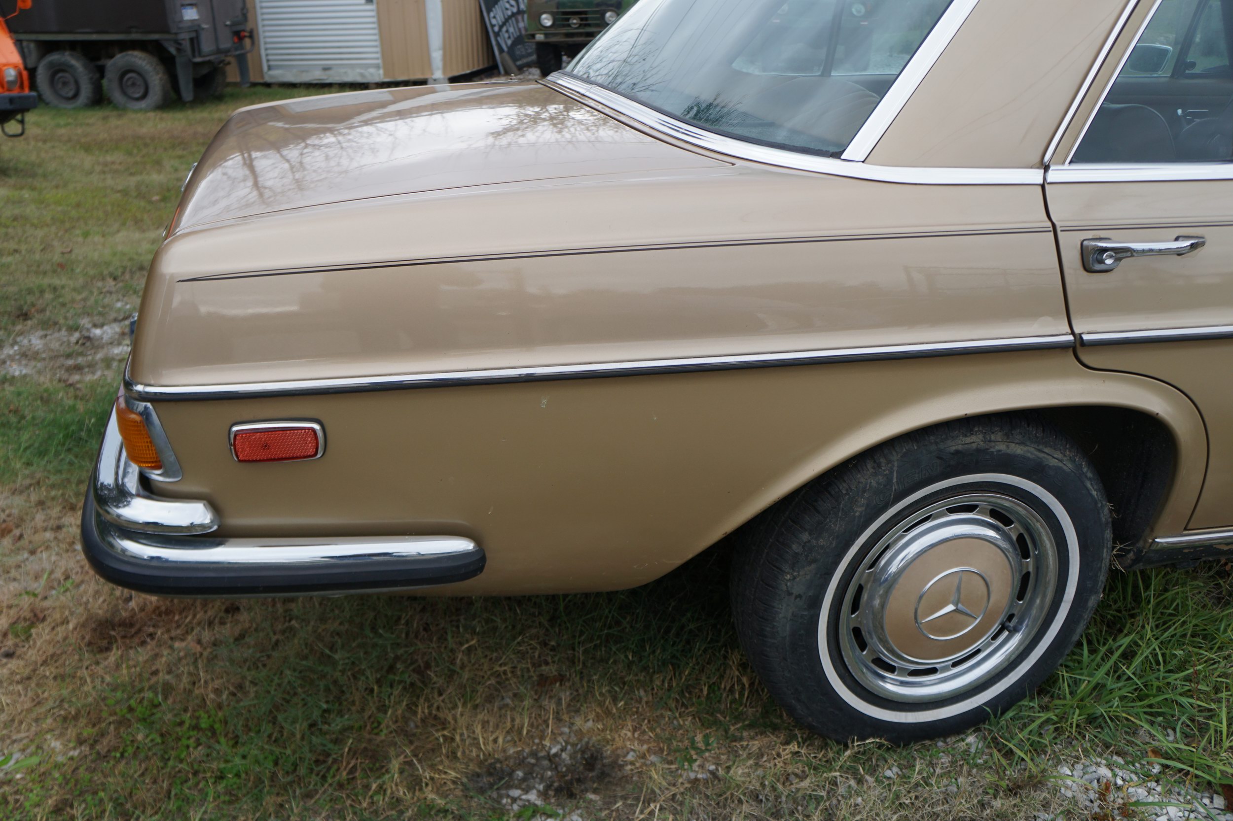 Mercedes 280SE   Starts and Drives 
All Original, ..