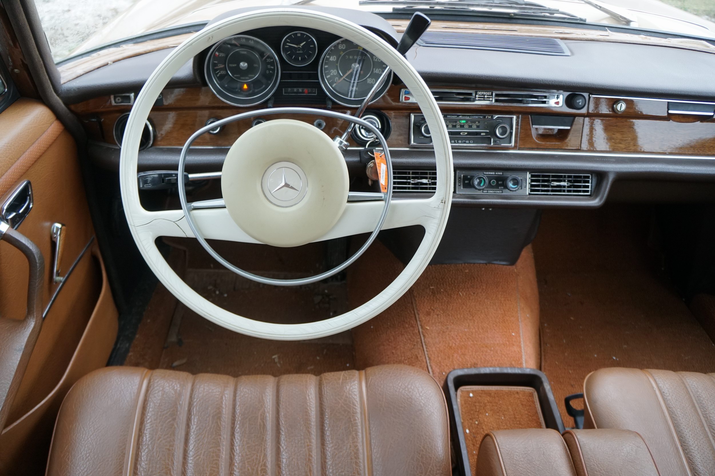 Mercedes 280SE   Starts and Drives 
All Original, ..