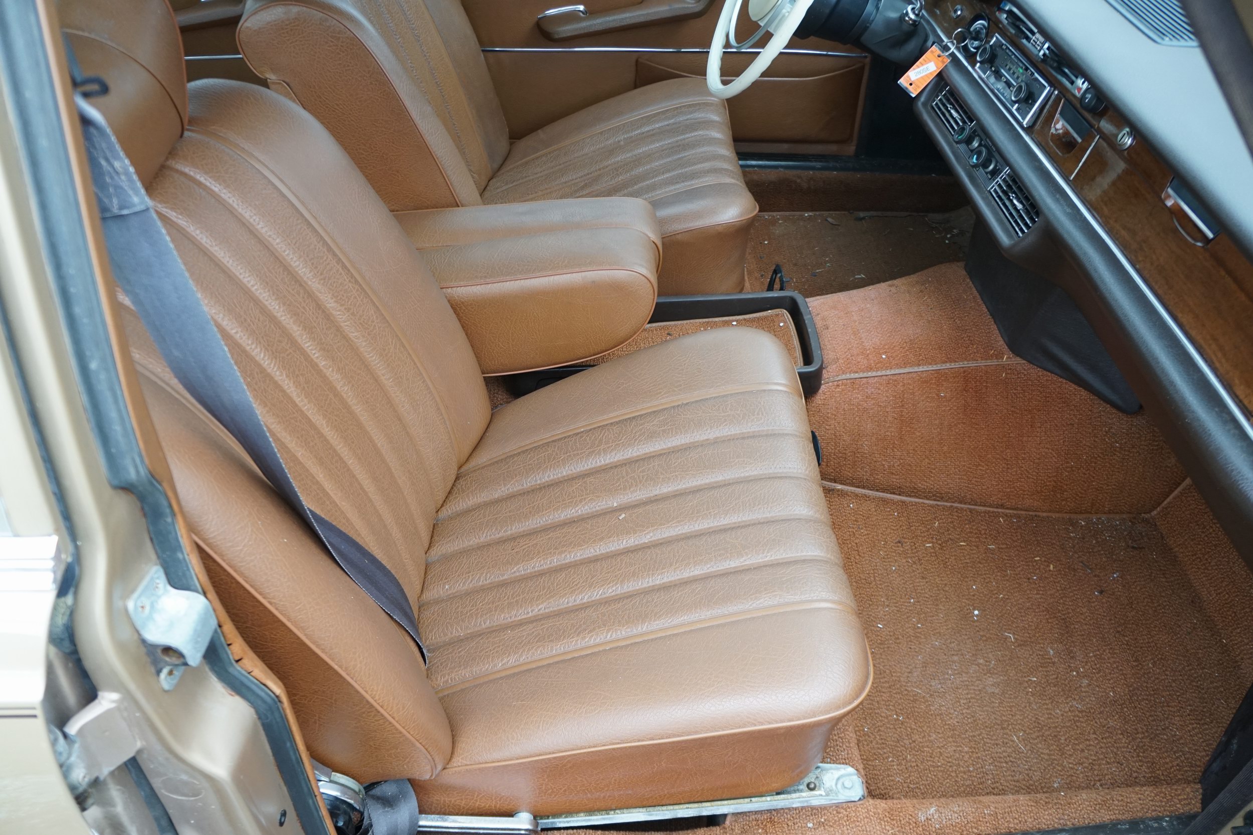 Mercedes 280SE   Starts and Drives 
All Original, ..