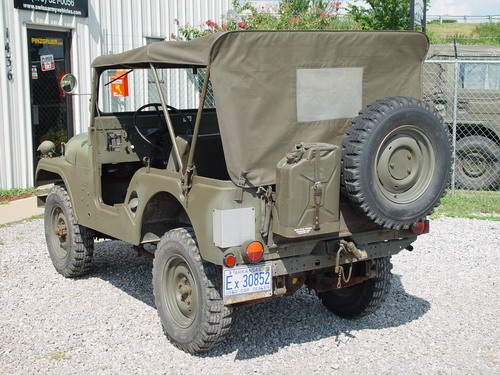All original Swiss Army Jeep 
Tailgate, rear Seat ..